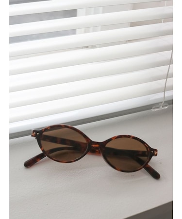 オーバルサングラス