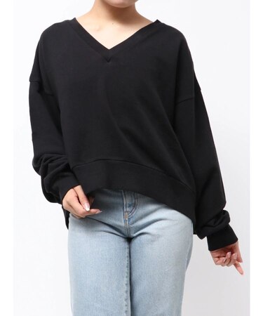 Vネックデザインスウェット