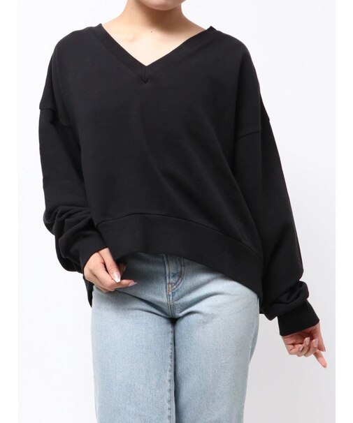 Vネックデザインスウェット