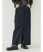 スリットデザインデニムスカート