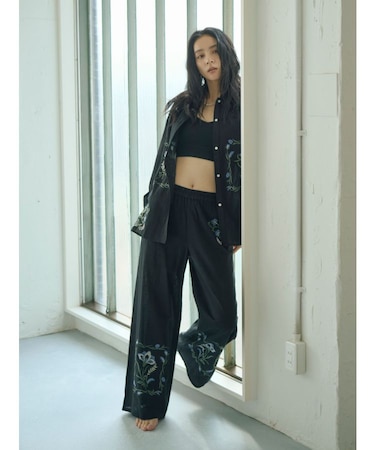エンブロイダリーエスニックラフパンツ