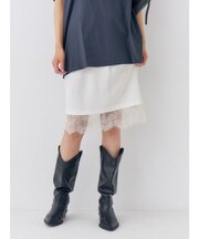 ミドル丈タックデザインサテンスカート
