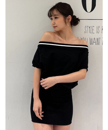 ラインオフショルドルマンドッキングワンピース