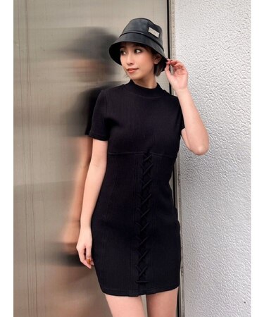 フロントレースアップテレコタイトワンピース