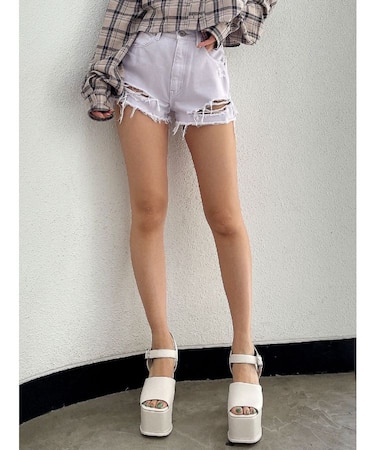 BACK RIPPEDカラーデニムショートパンツ