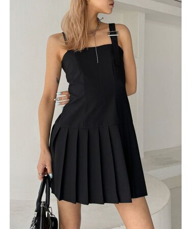 【TINY】アシメストラッププリーツワンピース