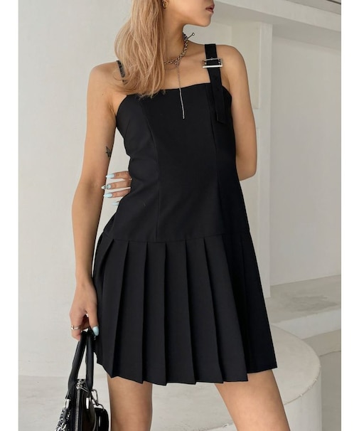 【TINY】アシメストラッププリーツワンピース