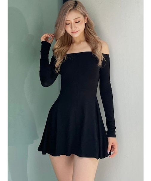 オフショルフレアワンピース