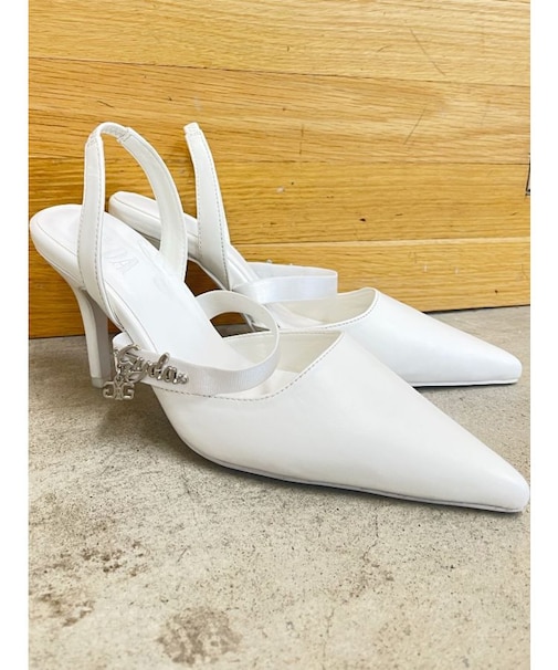 heelストラップモチーフ付きポインテッドミュール