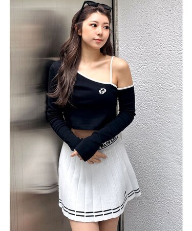 GD BICOLORワンショルダーデザインショートトップス