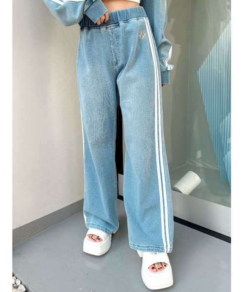 GD SIDE 2ラインカットデニムワイドパンツ GD SIDE 2ラインカットデニムワイドパンツ【SETUP着用可