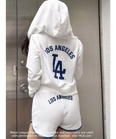 GYDA［MLB］バックロゴスウェットショートパーカー