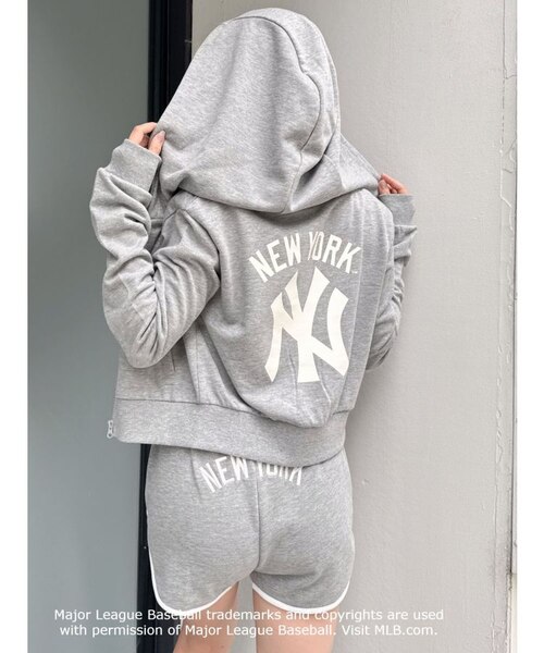 GYDA】BACK LOGO ZIPフーディー スウェット トップス ジェイダ