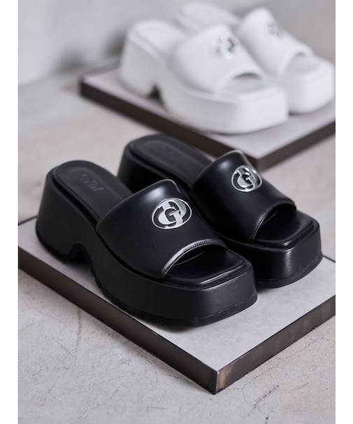 GDmetallic ボリュームソールサンダル【WEB限定】