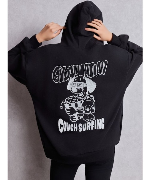 COUCH SURFING GYDALMATIANスウェットパーカー