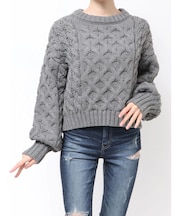 ケーブルクルーネックニットトップス