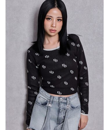 GG patternタイトニットトップス