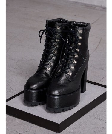 shiny lace upタンクソールショートブーツ