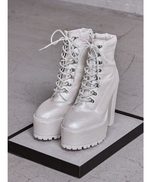 shiny lace upタンクソールショートブーツ