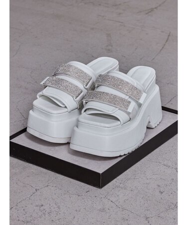 Thick sole bijouストラップサンダル