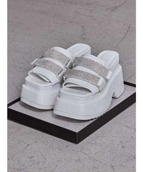 Thick sole bijouストラップサンダル
