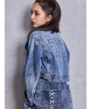 Symmery GYDA EMBOSSノーカラーデニムショートブルゾン