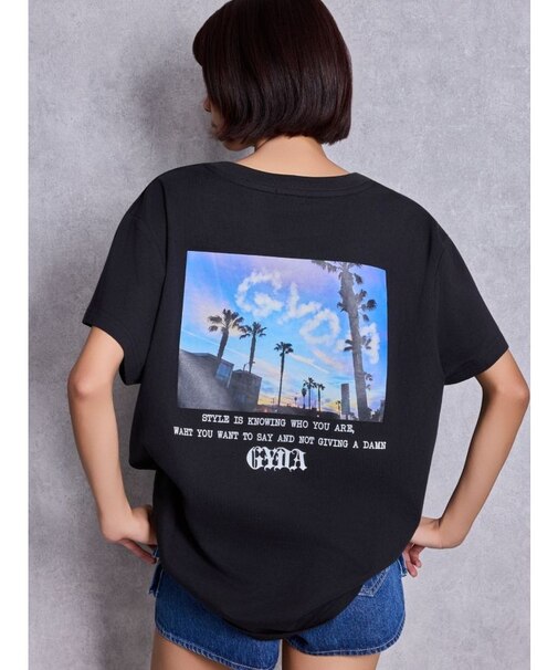 LA GYDA CLOUD PHOTO BIG Tシャツ