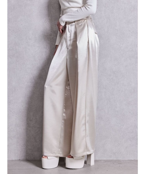 サテンタックワイドパンツ