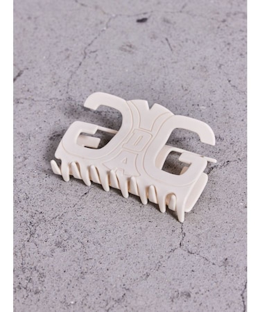 Symmetry GYDA hair clip