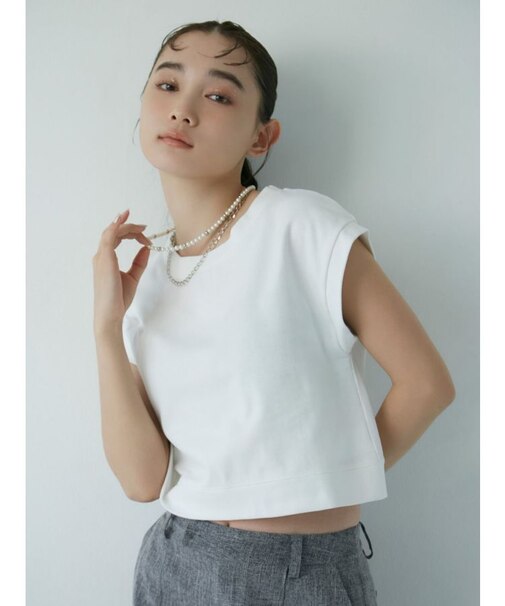 クロップドボックスタンク