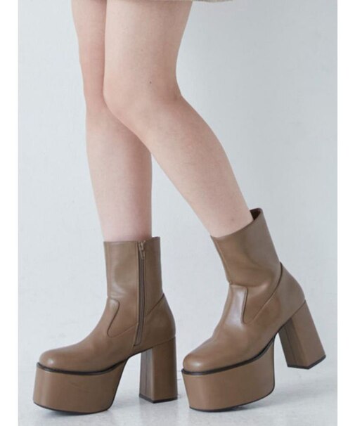 デザインステッチスクエアブーツ