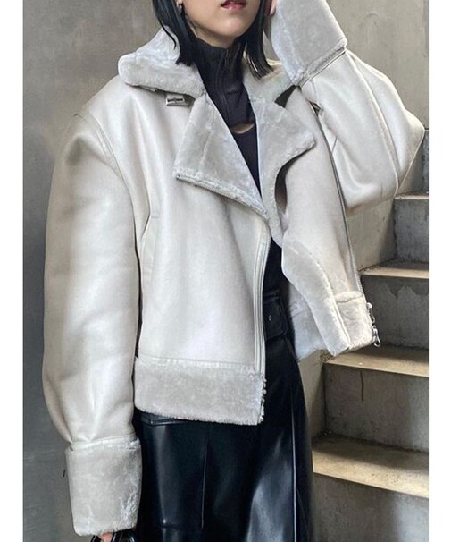 ショートエアリーフェイクムートンジャケット