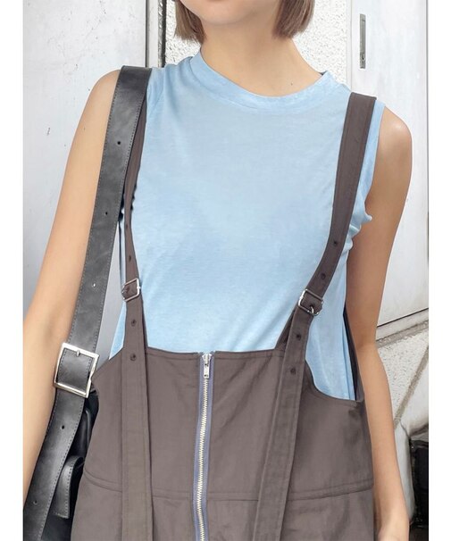 セミシアーノースリカットトップス