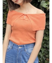 オフショルチャイナボタンニット