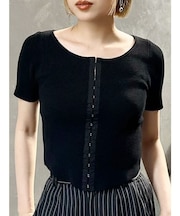 ホックデザインハーフスリーブニット