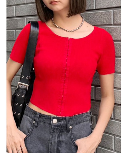 ホックデザインハーフスリーブニット