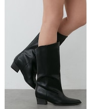 ワイドシャフトポインテッドブーツ