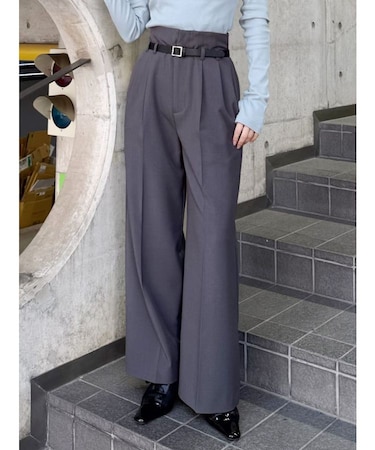 フェイクレザーベルトハイウエストパンツ