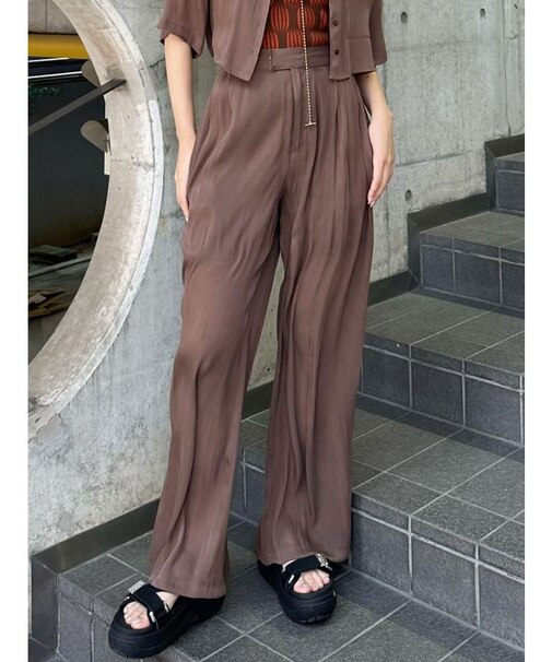 シャイニーシアーパンツ