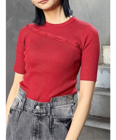 アシメボタンデザインハーフニット