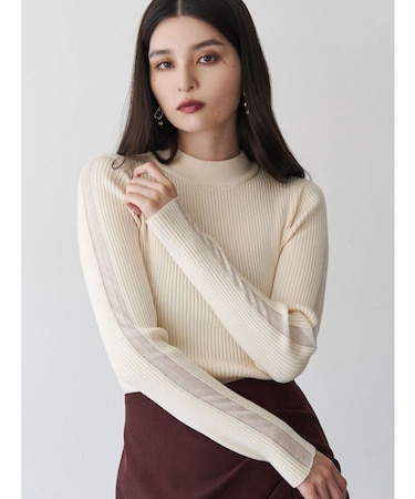 シアーラインスリーブニット