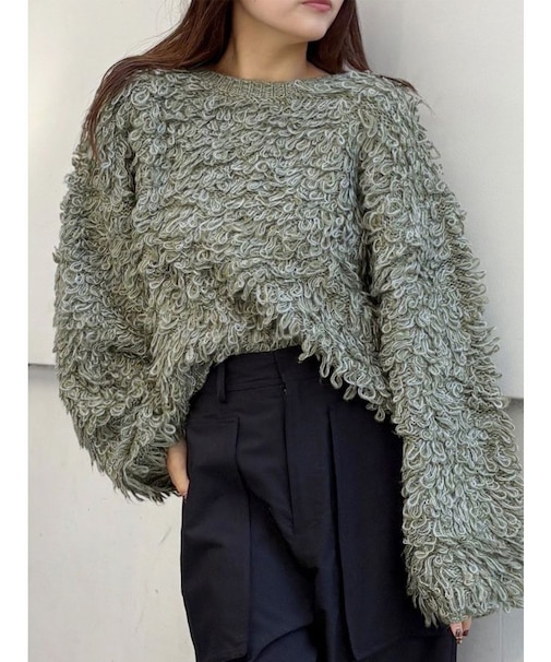 ループヤーンボリュームスリーブニット