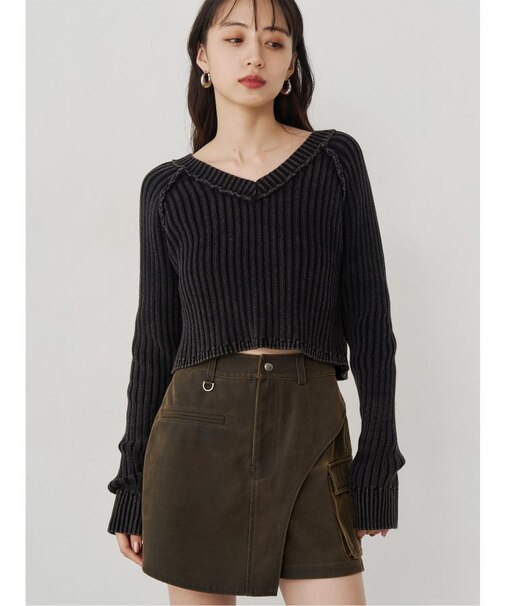 ブリーチVネッククロップドニット