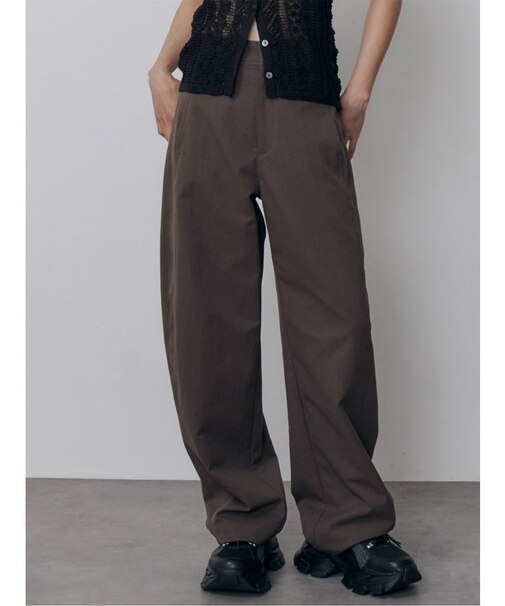 ベーシックバレルレッグパンツ