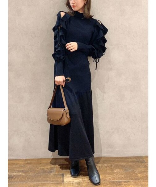 フリルスリーブダブルリボンニットワンピース