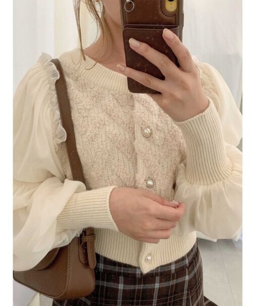 パールボタンカーデニットトップス