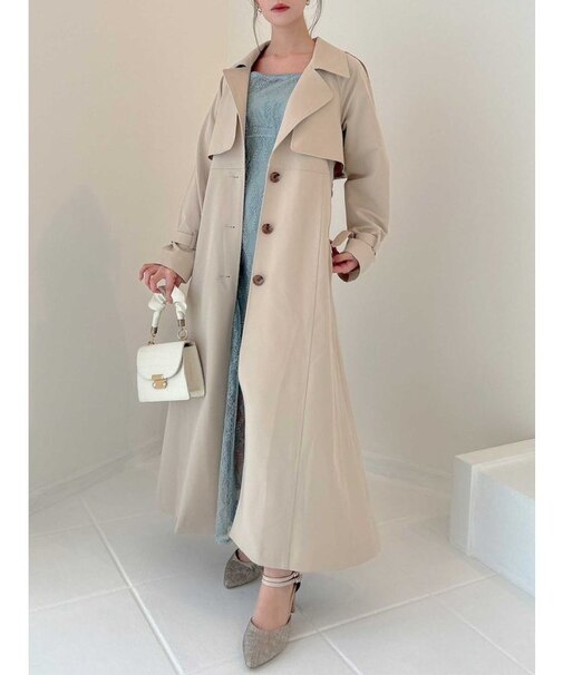 バックプリーツトレンチコート