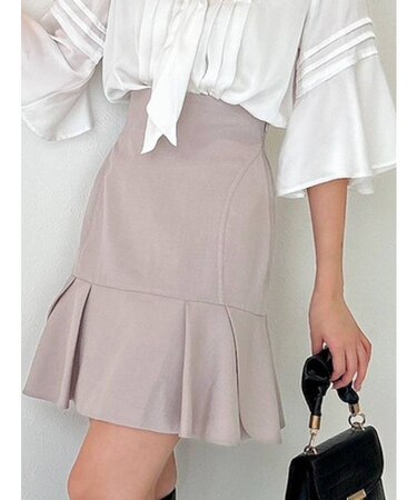 フレアタックミニスカート