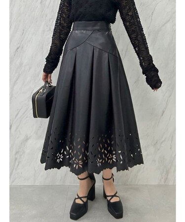 パンチングレザーライクスカート