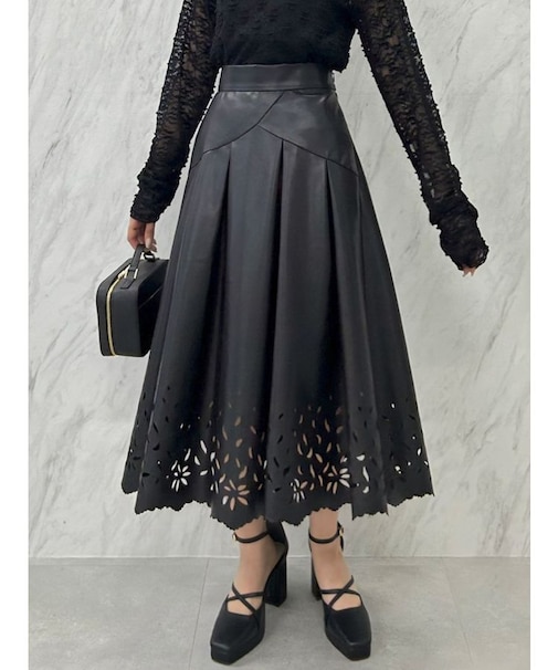 パンチングレザーライクスカート